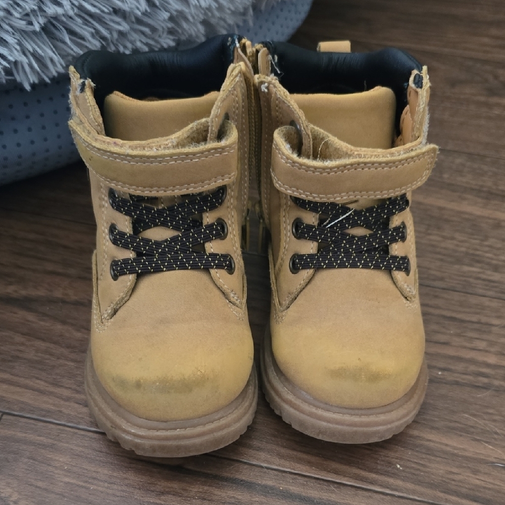 Tan Kids Boots with Black Laces